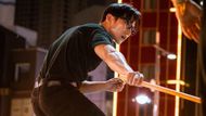 Kim Jong-hyeon took his enemies down (Image via Instagram @jtbcdrama)